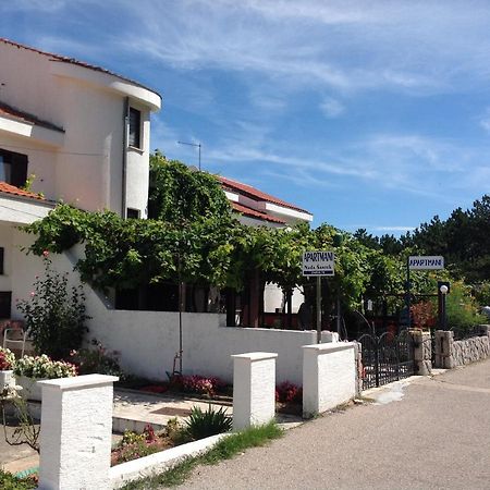 Apartmani Marko Baška Exterior foto