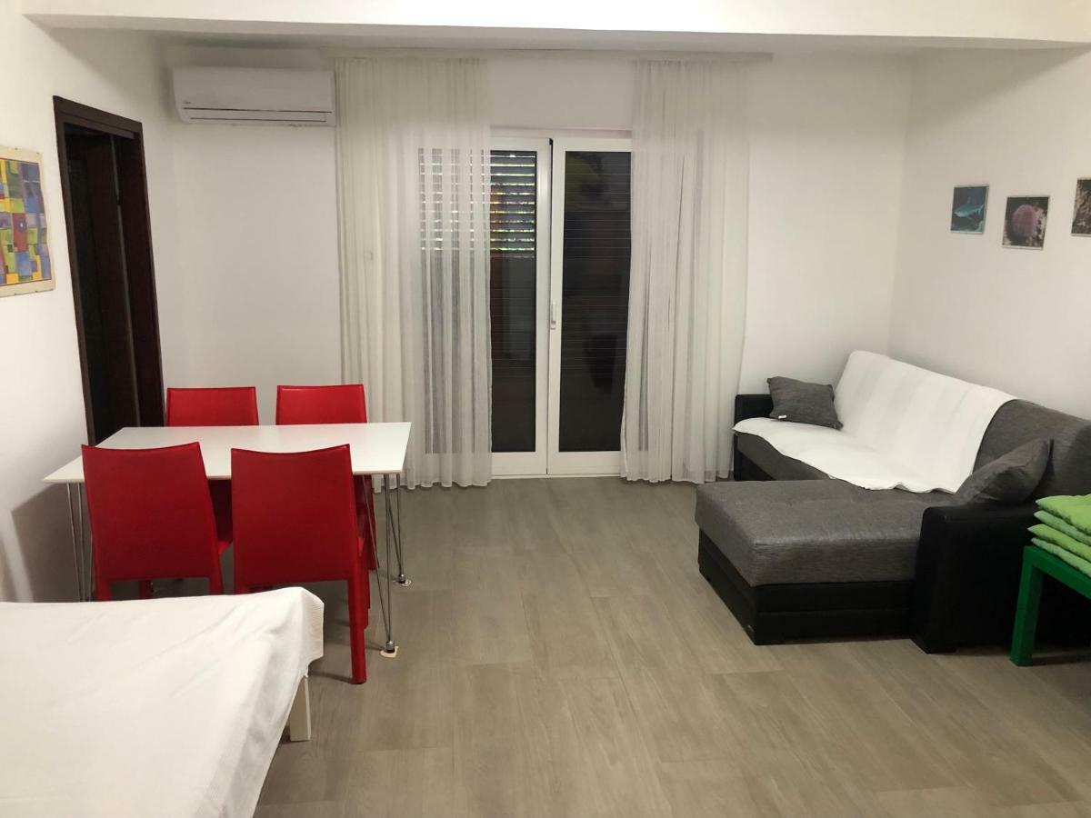 Apartmani Marko Baška Exterior foto